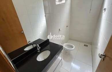 Imagem 5: Casa residencial com 2 quartos sendo 1 suíte disponível para Locação no bairro Jardim Euro