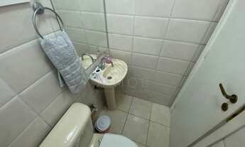 Imagem 4: Sobrado de frente para Rua à venda 380.000,00 com 3 Dormitórios incluindo 1 Suíte na Regiã