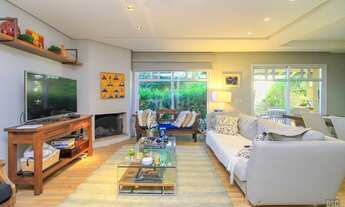 Imagem: Porto Alegre - Casa Padrão - Jardim Carvalho