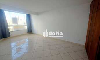 Imagem 7: Apartamento com 3 dormitórios para alugar, 170 m² por R$ 2.300,00 - Tabajaras - Uberlândia