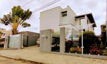 Imagem: Residência de Alto Padrão! Localizada