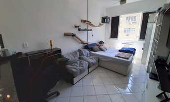 Imagem 5: Leme Transversal, reformado por arquiteto, cada peça feita para o imóvel, confortável e ef