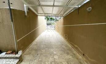 Imagem 2: Sobrado à venda com 4 Dormitórios sendo 1 suíte com hidro vaga de garagem para até 4 veícu