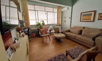 Imagem 2: Catete! Apartamento, sala, varanda, 2 quartos, 1 suite, dependências completas, 77m²