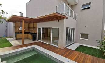 Imagem 2: Casa de condomínio para venda tem 450 metros quadrados com 3 quartos