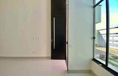 Imagem 7: Casa 4 Suítes a venda . Nova e Moderna