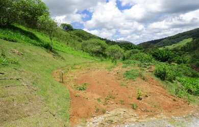 Imagem 6: Excelente propriedade localizada à 9 km do centro de Secretário - Petrópolis - RJ