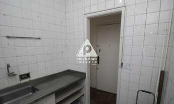 Imagem 4: Conjugado com suite, vaga, banheiro de serviço