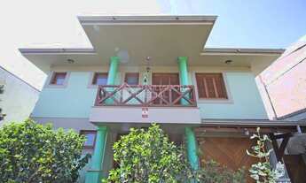 Imagem 2: Casa para venda possui 172 metros quadrados com 2 quartos em Partenon - Porto Alegre - RS