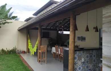 Imagem 5: Casa para venda com 180 metros quadrados com 4 quartos