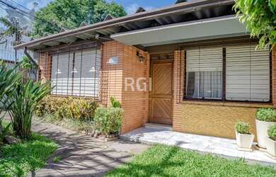 Imagem 2: Porto Alegre - Casa Padrão - Cristal