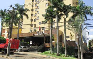 Imagem 2: Flat Londrina Bristol - 43m² privativos - mobiliado - central - andar alto - hotel - oport