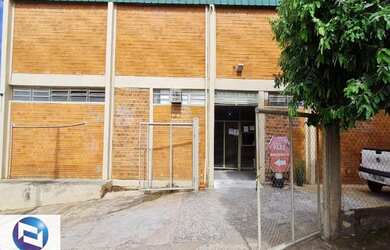 Imagem 2: Galpão/Depósito/Armazém para Venda ou Locação Com 10 Salas; Recepção, 08 W.C; 02 Cozinhas