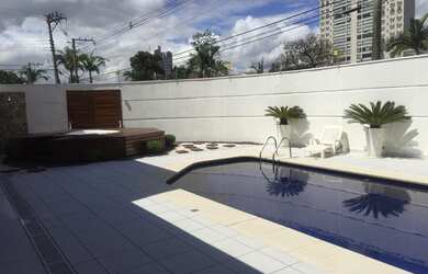 Imagem 2: Sobrado para venda com 372 metros quadrados com 4 quartos em Vila Paraíba - Guaratinguetá