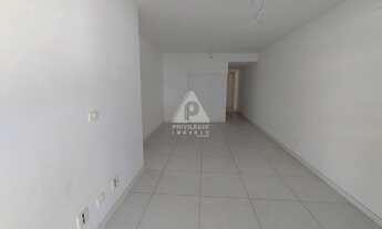 Imagem 3: Rua Pinheiro Guimarães, 4 quartos, 3 suítes, 2 vagas, vista cristo