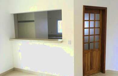 Imagem 2: Casa em condomínio fechado, piscina, 03 dormitórios. Venha conhecer. Atibaia-SP