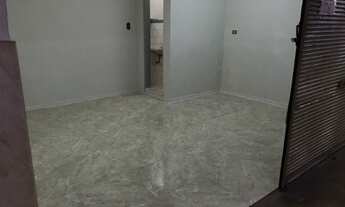 Imagem 2: Centro - Rua Halfeld, nº 608 - Excelente loja com banheiro