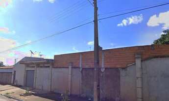 Imagem 3: À venda lote com 2 barracões Prontos e 1 uma casa em fase de acabamento com 5 quartos