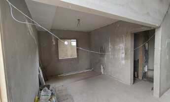 Imagem 7: Excelente Casa Duplex à Venda No Condomínio Vale dos Cristais 1 - Macaé RJ