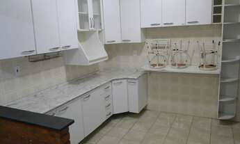 Imagem 2: Casa Térrea com 2 dormitórios, 2 vagas e edícula na Cidade São Jorge em Santo André, SP