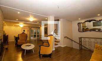 Imagem: Casa à Venda - Independência, 3 Quartos