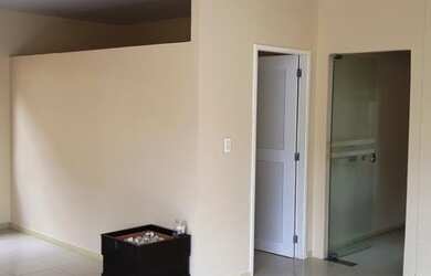 Imagem 2: Alugo prédio comercial na Av Antônio Coelho, entre Santos Dumond e Marcelo Cândia