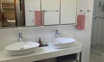 Imagem 7: Casa de condomínio sobrado para venda tem 496 metros quadrados com 6 quartos