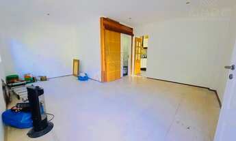 Imagem 2: Sobrado à venda 850.000,00$ com 4 Dormitórios, 1 Suite, 2 Vagas, com Área de 150M², na Reg