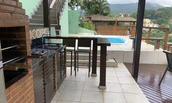 Imagem 2: Belíssima casa no melhor condomínio de Pendotiba, salão, 4 quartos, piscina, churrasqueira