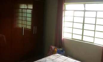 Imagem 4: Casa para venda possui 420 metros quadrados com 3 quartos em Inconfidentes - Contagem - MG