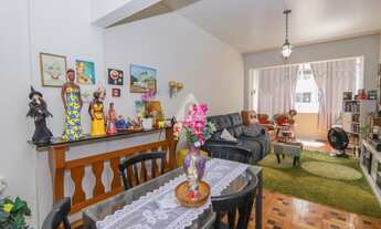 Imagem 2: Excelente Apartamento com Vista Lateral Mar no posto 4 Copacabana