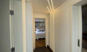 Imagem 7: Casa Alto Padrão, Mobiliada Com Piscina, 410,78 M², 4 Quartos, 1 Suíte, Salão de Festa e 2