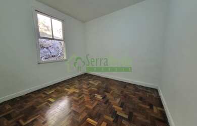 Imagem 2: Apartamento para venda com 60 metros quadrados com 1 quarto em Mosela - Petrópolis - RJ