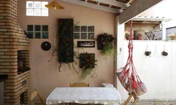 Imagem: Casa à venda na Granja Viana