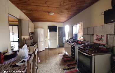 Imagem 7: Casa de Esquina na Linha do Ônibus