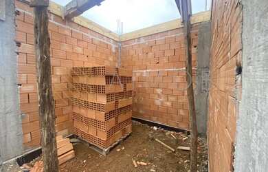 Imagem 5: Sobrado interno, dentro de condomínio com terraço semi-descoberto, 3 Dormitórios, 1 Suite