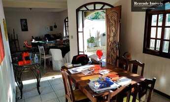 Imagem 6: C-SO0750 -Uberaba Excelente Sobrado 220M², 4 Quartos(Suíte), Ático, 3 vagas de Garagem