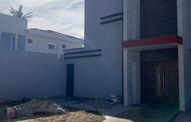 Imagem 2: Casa para venda tem 450 metros quadrados com 3 quartos, sendo 3 suites