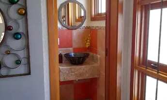 Imagem 5: Excelente casa, movéis sob medida, 3 dormitórios, sendo 1 suíte