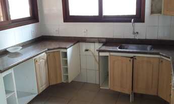 Imagem 2: Casa de condomínio para aluguel possui 200 metros quadrados com 3 quartos