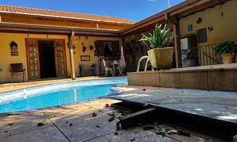 Imagem 6: Casa para venda com 196 metros quadrados com 3 quartos