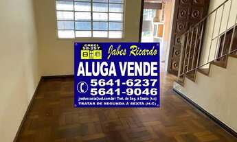 Imagem 4: ALUGO SOBRADO COM TRÊS DORMITÓRIOS E DUAS VAGAS NA GARAGEM