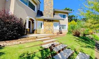 Imagem 4: Casa em Condomínio à venda 4 Quartos 4 Suites 4 Vagas 250M² Três Pinheiros Gramado - RS