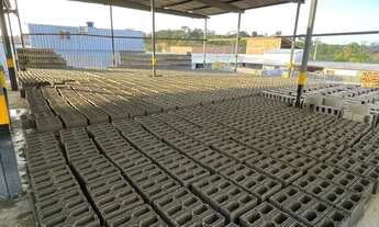 Imagem 3: FABRICA DE PRÉ MOLDADOS (PORTEIRA FECHADA