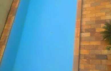 Imagem 2: Casa com piscina