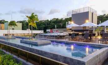 Imagem 2: PORTEIRA FECHADA. Beira mar de Cabo Branco. Já RENTABILIZANDO