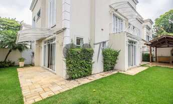 Imagem: Casa de Condomínio com 4 Dormitórios (2