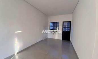 Imagem 2: Casa com 2 quartos à venda, 180 m² por R$ 220.000 - Conj Habit Maria Helena Pereira Bertol