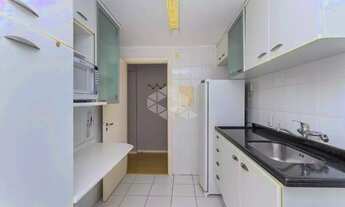 Imagem 6: 2 dormitórios com garagem no bairro Tristeza