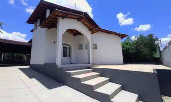 Imagem: Casa à venda no bairro Jaraguá em Montes